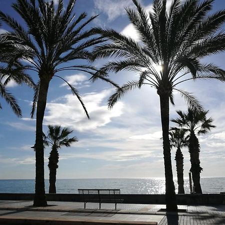 Vivabien Playa I - Apartamentos Junto Al Mar Benicàssim Exteriör bild