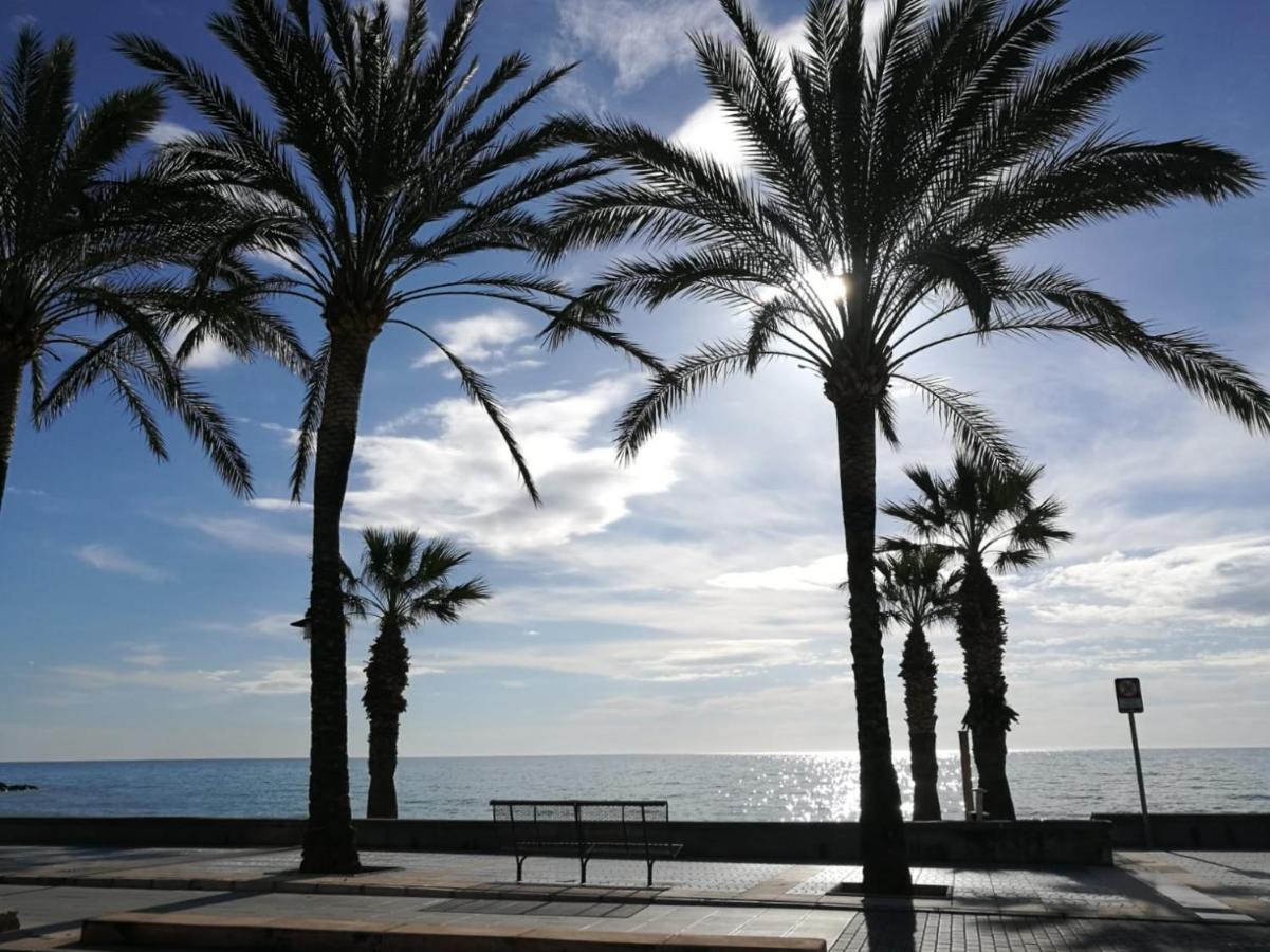 Vivabien Playa I - Apartamentos Junto Al Mar Benicàssim Exteriör bild